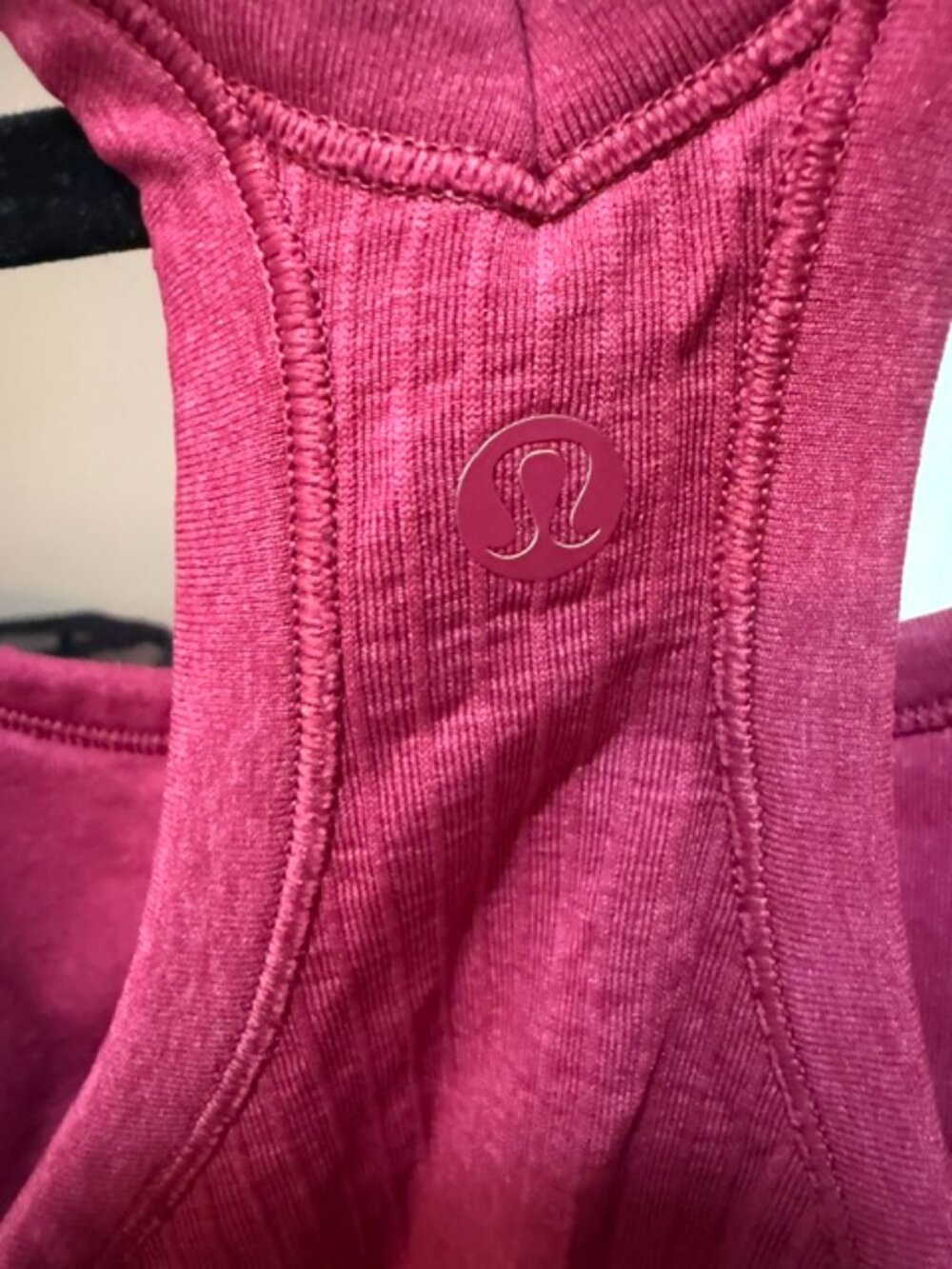 Lululemon Racerback Tank Built-In Bra Raspberry Size 12 - Picture 3 of 3
